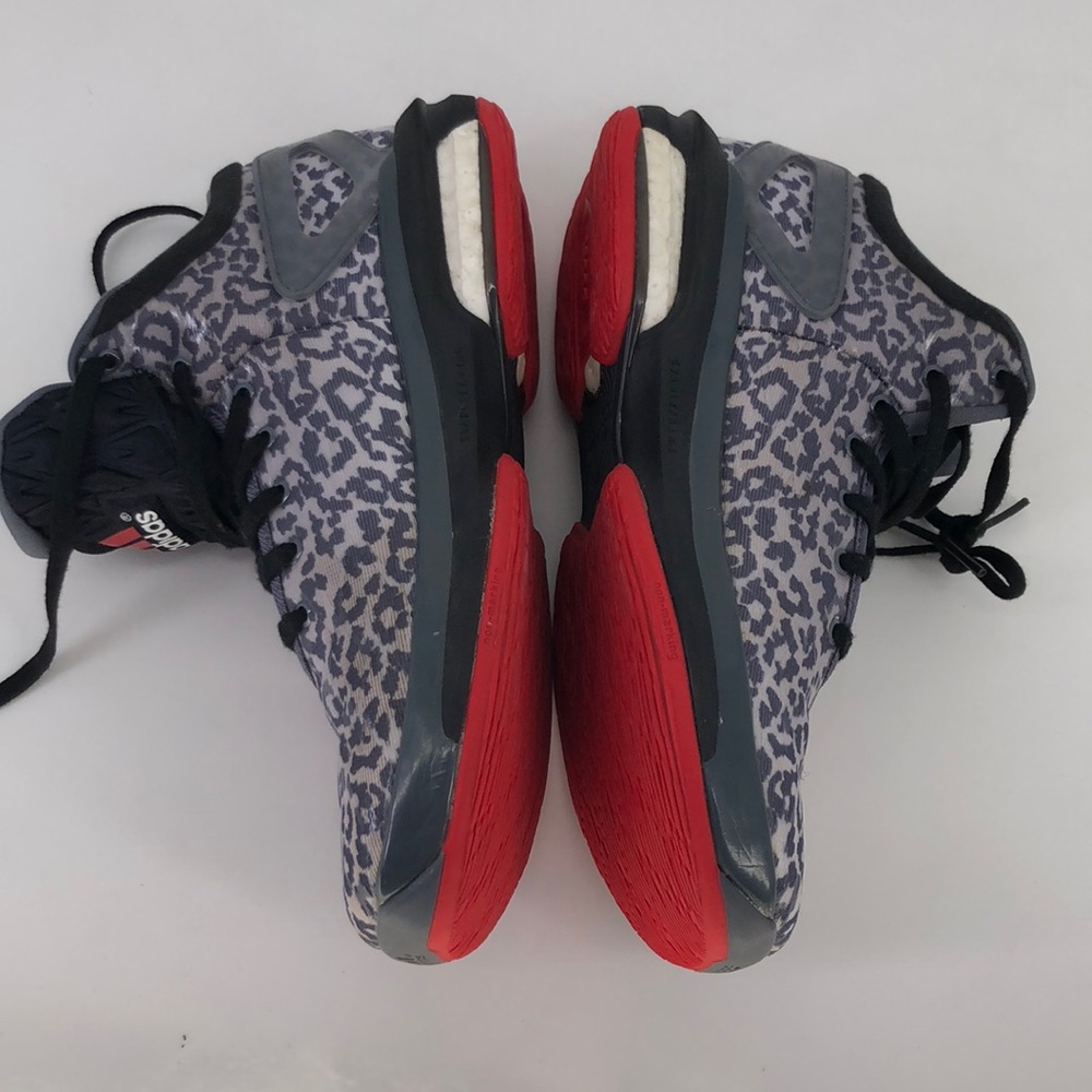 Adidas Boost | crazylight boost | women | size 5.5 - Picture 10 of 13